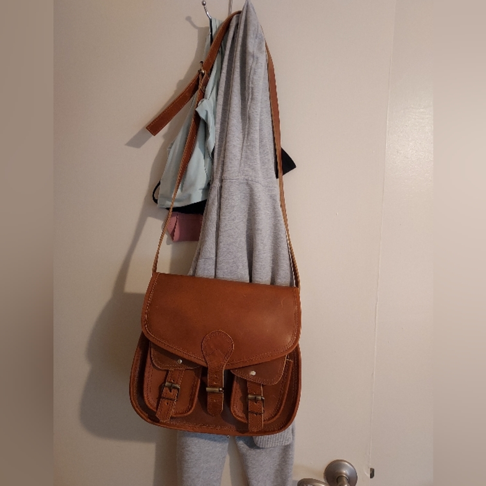 Vintage Leather Satchel Bag - Picture 3 of 8